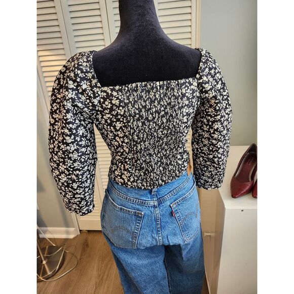 Levi's Women's Yvie Smocked Top Black Floral Cottagecore Boho Puff Sleeve Small - Picture 9 of 9